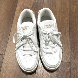 Reebok White Woman Sneaker